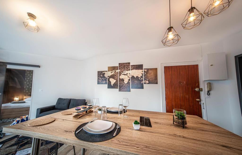 Beautifulhome Appartement Avec Balcon - Centre Ville ชาลง-ซูร์-ซอน ภายนอก รูปภาพ