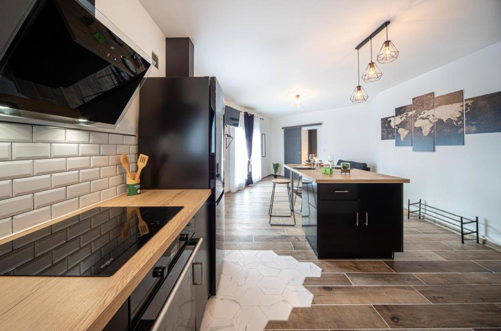 Beautifulhome Appartement Avec Balcon - Centre Ville ชาลง-ซูร์-ซอน ภายนอก รูปภาพ